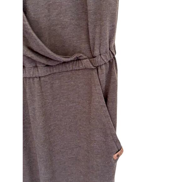 Tentree Blakely jumpsuit, olive, extra large, comfy, classic, casual, lounge - Picture 3 of 5